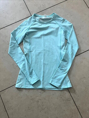 Under Armour Cold Gear Long Sleeve Athletic Top in Blue